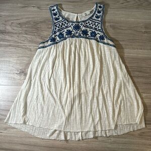 American Eagle Outfitters white tank top with blue embroidery